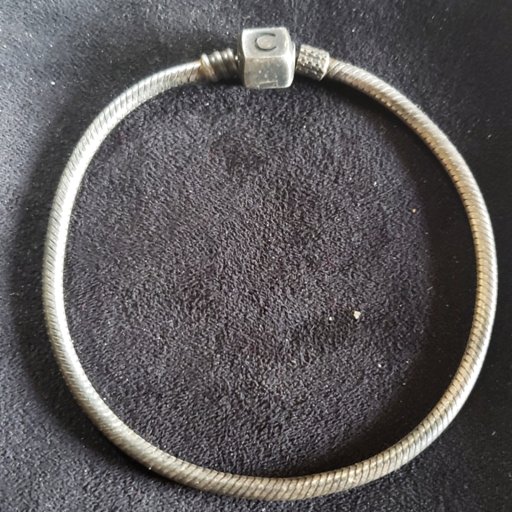 #6 chamilia 925 bracelet